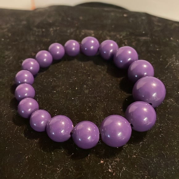 8” graduated purple beaded stackable stretch bangle bracelet - Picture 2 of 10